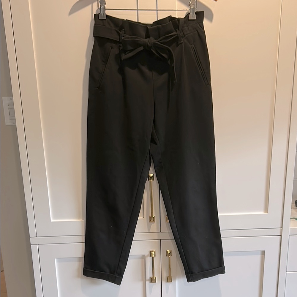 Zara Trafaluc Collection Black Trousers Ruffle waist band Cuffed Front tie Sz XS